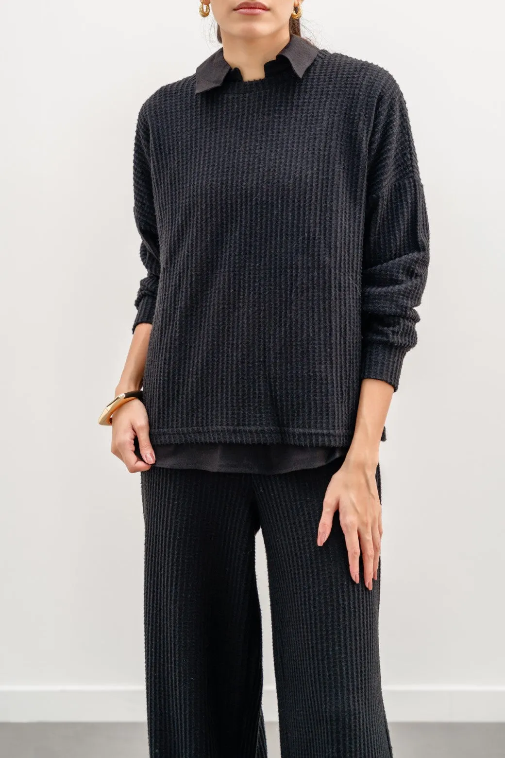TEXTURED TOP
